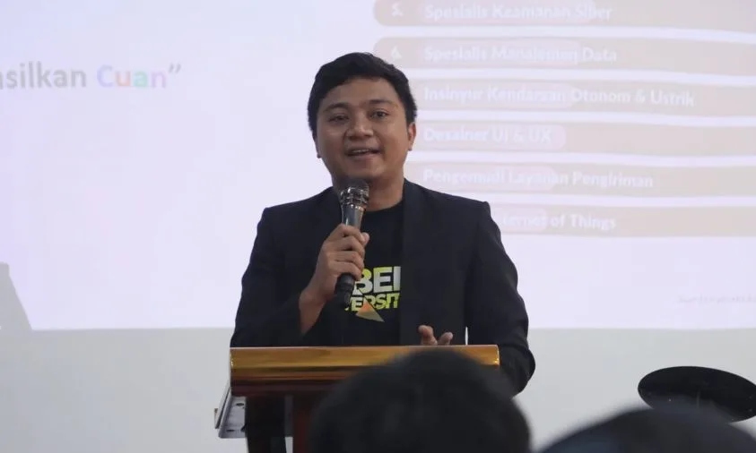 Cyber University Tanamkan Semangat Cuan Digital di Pelepasan Siswa Angkatan IV
