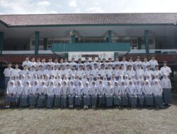 Sebanyak 18 Siswa SMA Bina Insani Lolos SNBT 2025, Tersebar di 13 PTN