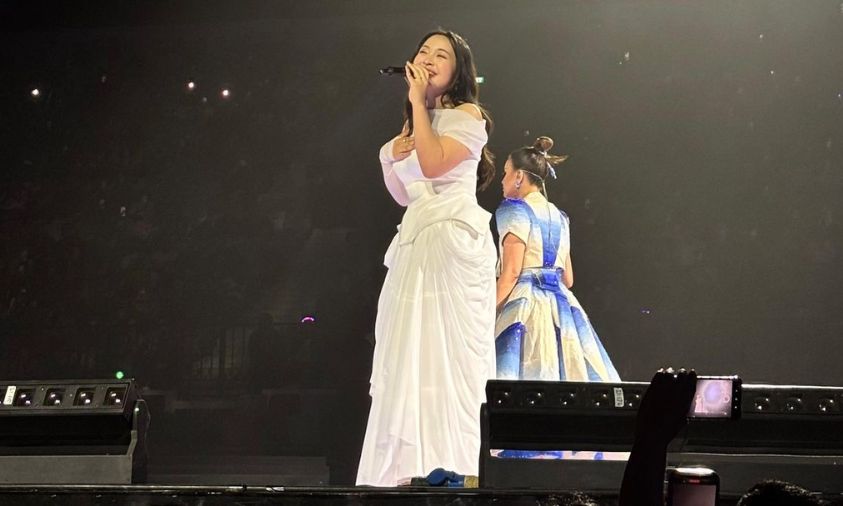Duet Lintas Generasi Rossa dan Bernadya di Indonesia Arena