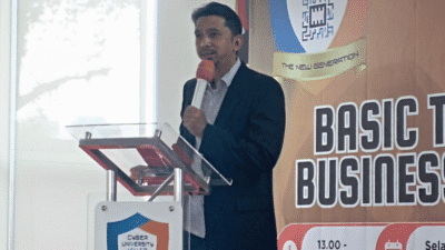 Cyber University Buka Peluang Emas: Beasiswa Tanpa Tes untuk Siswa Berprestasi