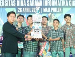 SMKN 1 Karawang Sabet Juara Pertama E-Sport Competition MLBB di BSI FLASH 2025 Cikarang