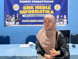 Selvia Putri Permata Sari Berbagi Pengalaman Magang di SMK Media Informatika
