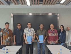 Cyber University dan Bank Raya Teken MoU, Cetak Talenta Fintech Unggul