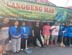 Mahasiswa Ajak Warga Kali Baru Timur VI Gotong Royong Jaga Lingkungan Lewat Program Pengabdian Masyarakat