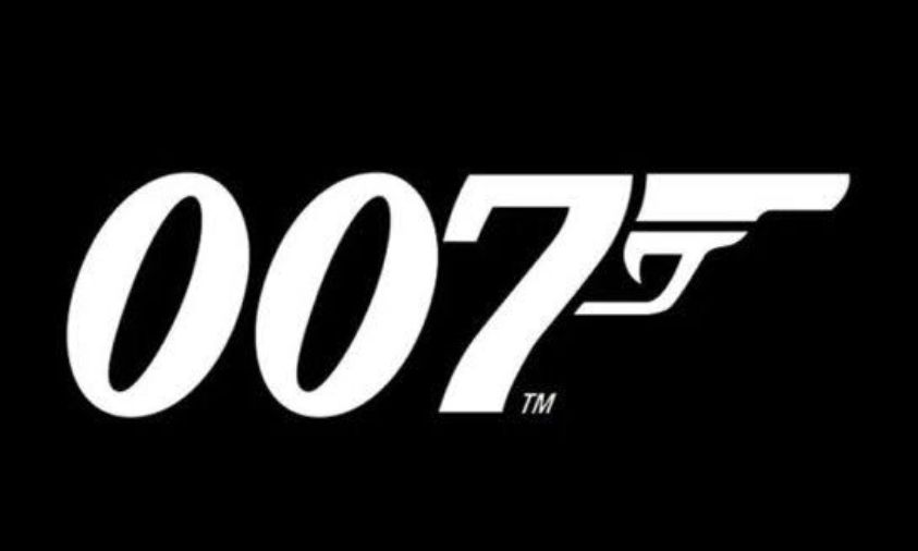 Denis Villeneuve Akan Jadi Sutradara Film James Bond Berikutnya