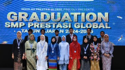 Resmi Lulus! Graduation 2025 SMP Prestasi Global-Depok, Tampilkan Persembahan yang Menggetarkan Hati