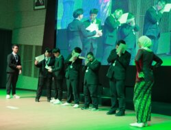 Kilasan Waktu dan Irama Haru: Persembahan Kelas 9 Jadi Momen Puncak Graduation SMP Prestasi Global-Depok