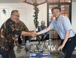 Cyber University Gelar Seleksi Atlet Catur untuk POMPROV DKI 2025, Adu Strategi Warnai Lobi Perpustakaan Kampus