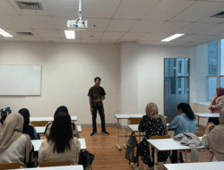 Mahasiswa Cyber University Diasah Public Speaking dan Bahasa Inggris, Persiapan Sambut Mahasiswa Internasional