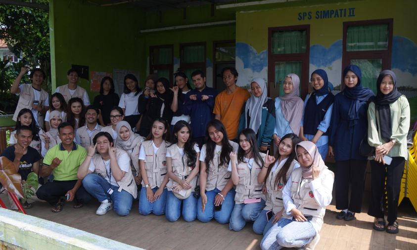 Ngariung di Sukajadi: Mahasiswa LSPR Ajak Pemuda Desa Melek Digital dan Promosiin Wisata Lokal
