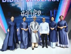 VinFast Gandeng Didit Maulana, Bikin Kolaborasi Busana Lintas Budaya di GIIAS 2025