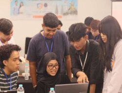 Mahasiswa Cyber University dan UTP Malaysia Berkolaborasi Selesaikan Tantangan Fintech dalam Hackathon Akhir Pekan