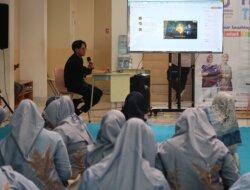 Produksi Video AI Pertamaku! Guru-Guru SD Prestasi Global-Depok, Makin Percaya Diri Berkreasi Digital