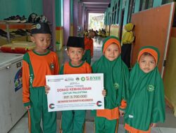 Kisah Inspiratif dari Mojokerto: Siswa MI Tahfidz Yaa Bunayya Galang Dana untuk Palestina Melalui BMH