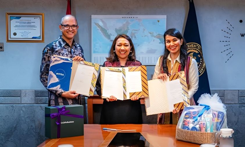 Kemenpar, NIVEA, dan Grab Kolaborasi Bikin Liburan di Bali Makin Nyaman