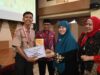 Gusra Farnita dan Dyima Guszita Pemenang Lomba Menulis Surat Guru dan Siswa Sumbar