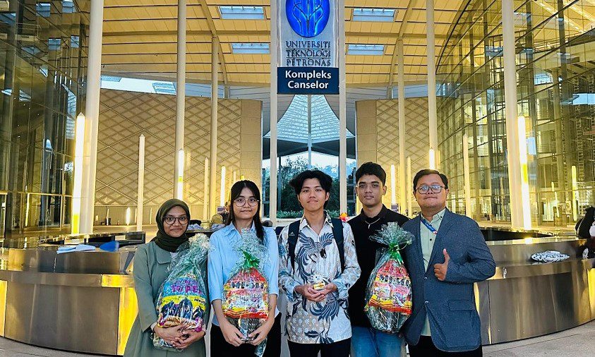 Mahasiswa Prodi Bisnis Digital