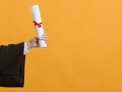 Mahasiswa UNM Torehkan Prestasi di Tengah Dinamika Kampus