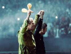 Oasis Comeback! Noel Gallagher Akui Bangga Bisa Satu Panggung Lagi Bareng Liam