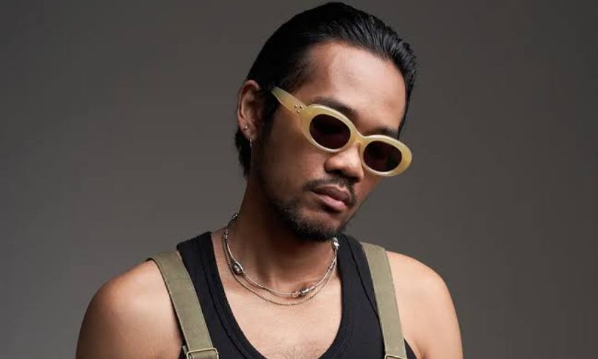 Oslo Ibrahim Rilis Video Musik “Jelek Tapi Lucu” Dengan Konsep Visual yang Jenaka