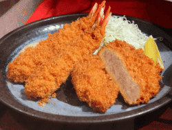Udang Tapi Ayam, Ayam Tapi Udang