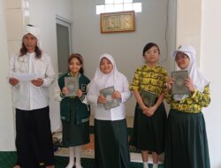 Siswa Kelas 5 BM 400 Cibubur Gabungkan Aksi Beramal dan Kreativitas