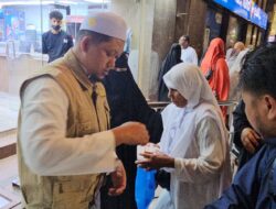 Laznas  BMH Bagikan 500 Box Nasi di Baitullah