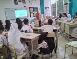 Redaktur Senior Milenianews.com Bakar Semangat Peserta Ekskul Jurnalistik SD Bina Insani Bogor