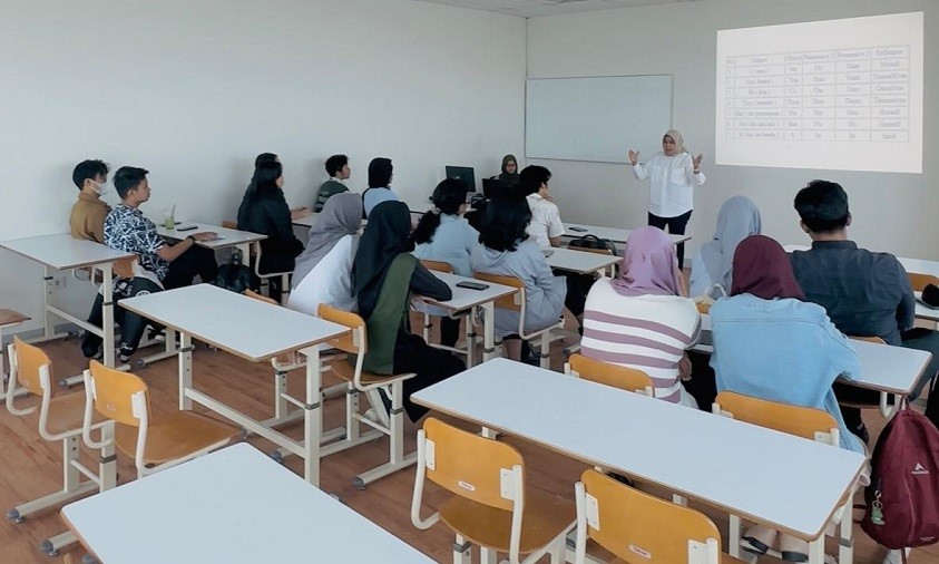 English Club mahasiswa