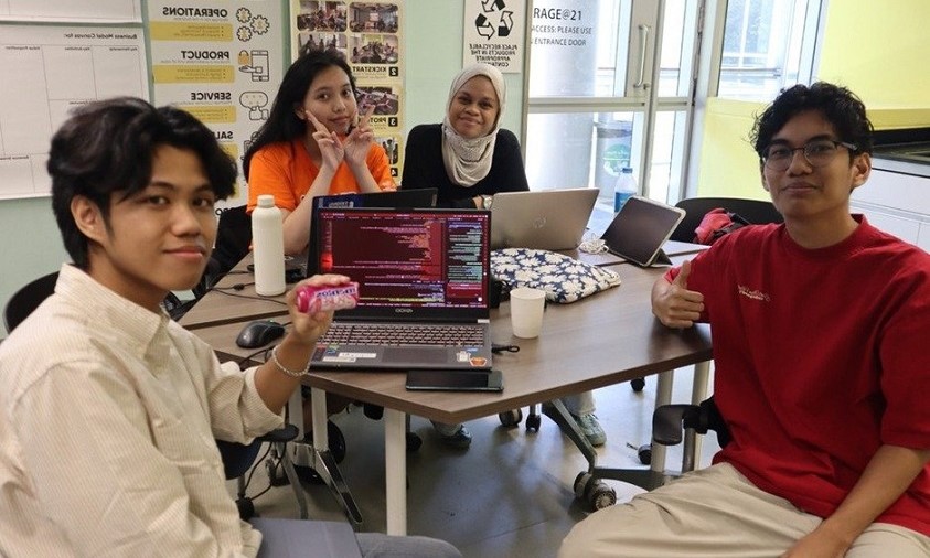 Mahasiswa Prodi Bisnis Digital