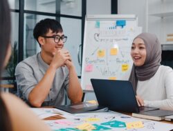 Melejit di Era Digital! Inilah Alasan Kenapa Prodi Digital Entrepreneur Wajib Jadi Pilihanmu