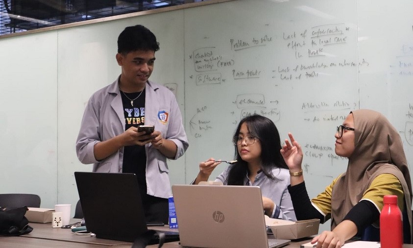 Petualangan Meraih Networking Internasional