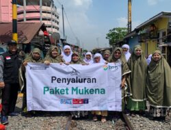 BMH Bawa Kehangatan Ibadah ke Kampung Bubutan Melalui Mukena  Baru