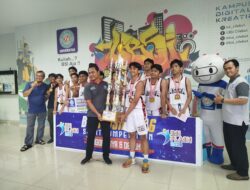 Resmi! SMAN 8 Bogor Angkat Trofi Juara 1 Basket di BSI Flash 2026