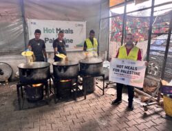 Ar Rahmah Putra Islamic Boarding School Bersama BMH Hangatkan Gaza dengan Hot Meals