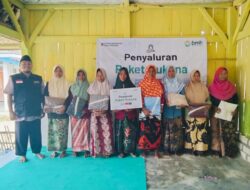 Bantuan Mukena Laznas BMH Hadirkan Ketenangan Shalat bagi Lansia di Sampang