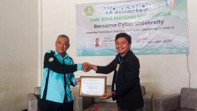 Cyber University Siapkan Beasiswa Jalur Undangan bagi Siswa Hebat SMK Bina Mandiri Multimedia