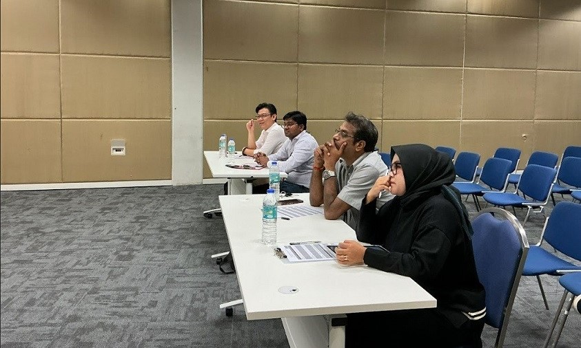 Juri Perempuan di Fintech Hackathon Internasional