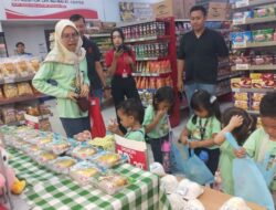 KB-TK Bina Insani Laksanakan Puncak Tema Keluarga (Kebutuhan)