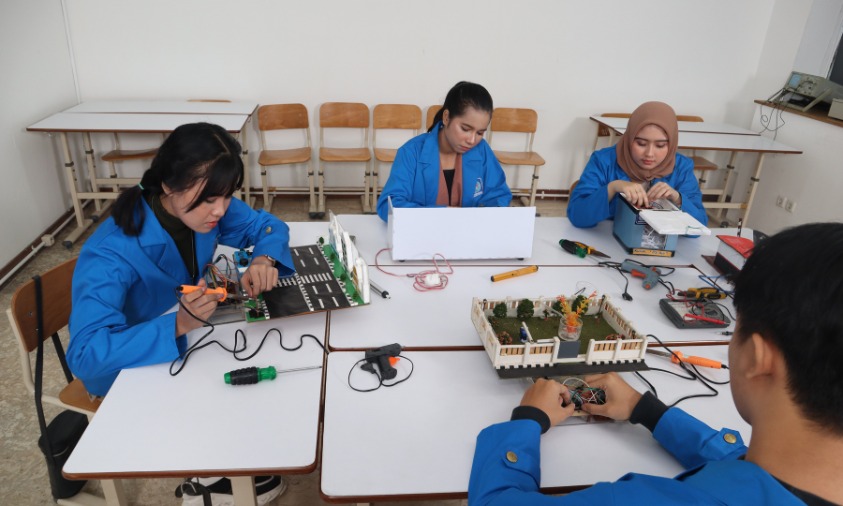 Kampus dengan Akreditasi Unggul di Cikarang