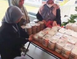 Jumat Berkah Perdana di SD Prestasi Global-Depok, Wujud Sinergi POMG dan Orangtua untuk Sesama