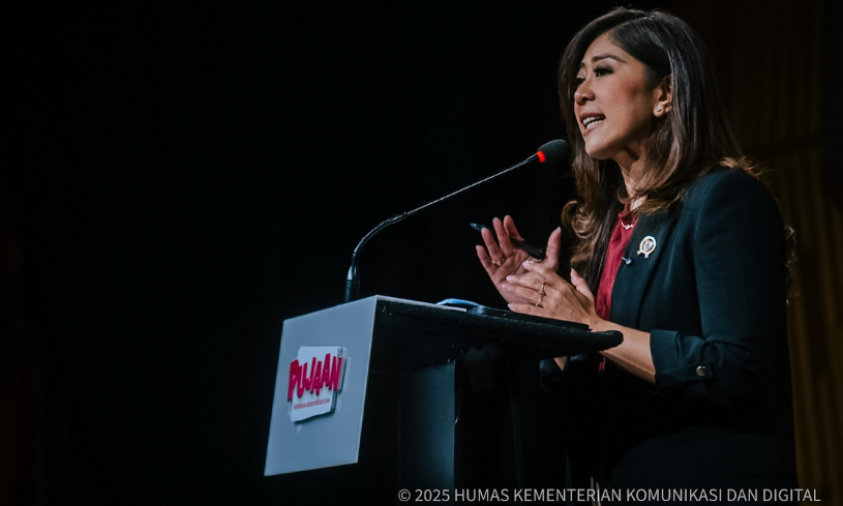 Mutya Hafid, Menteri Komunikasi dan Digital (Komdigi) sampaikan sambutan dlaam gelaran Festival Perempuan Berdaya Berkarya pada Selasa (21/10).