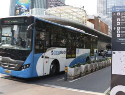 Keberlanjutan Layanan Transportasi Kota Jadi Alasan Rencana Kenaikan Tarif Transjakarta 