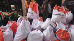 pembagian bansos kemensos