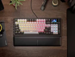 Spesifikasi dan Harga Corsair Vanguard, Keyboard Gaming dengan LCD dan RGB Premium