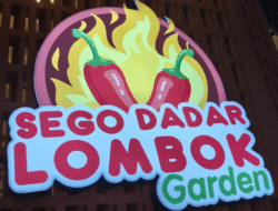 Sego Dadar Lombok Garden: Resto Keluarga Bertema Taman dengan Harga Merakyat