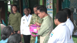 Wakil Presiden, Gibran RAkabuming RAka kunjungi Puskesmas Wosi guna pastikan layanan kesehatan pada Kamis (6/11).