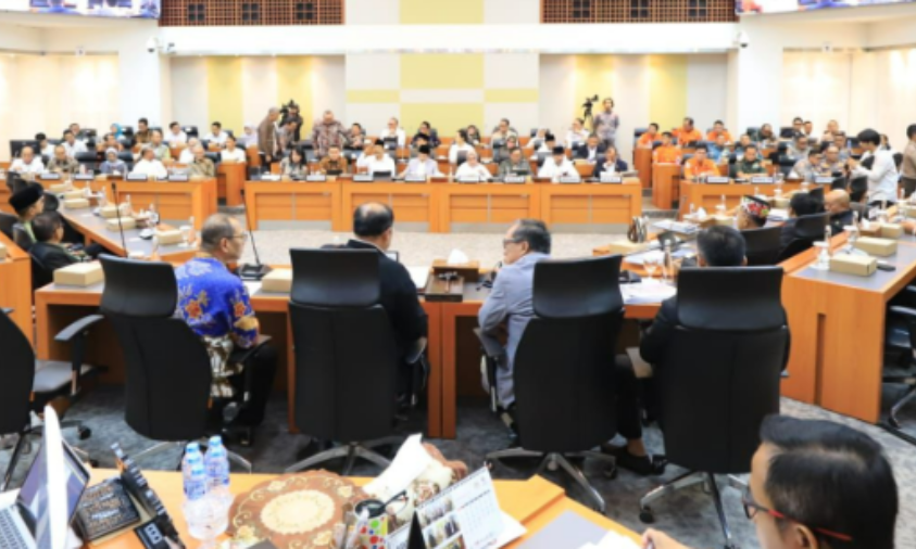 KemenPPPA lakukan rapat bersama DPR RI Tim Pengawasan Penanganan Kebencanaan pada Rabu (5/11). foto: Humas KemenPPPA