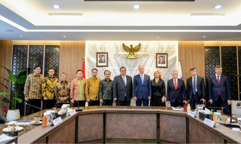 Indonesia dan Rusia bahas kerja sama bidang ekonomi, maritim, logistik dna pengembangan konektivitas pada Jumat (7/11). foto: Humas Kementerian Koornator Bidang Perekonomian
