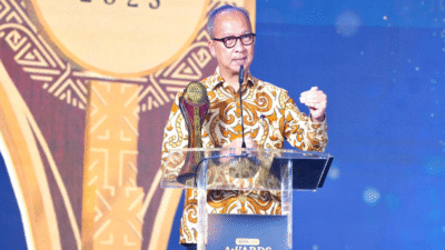 Agus Gumiwang Kartasasmita, Menteri Perindustrian terima penghargaan Tokoh Akselerator Transofmrasi Industri Hijau dalam gelaran Detikcom Awards 2025 pada Selasa (25/11).